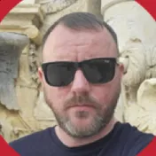 Lee, Senior Marketing Manager at DPOM